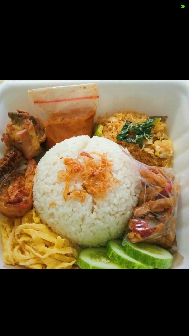Nasi Uduk Komplit